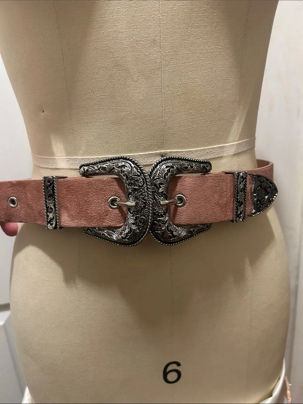 Western Double-Buckle Suede Waist Belt in Dusty Rose. New !